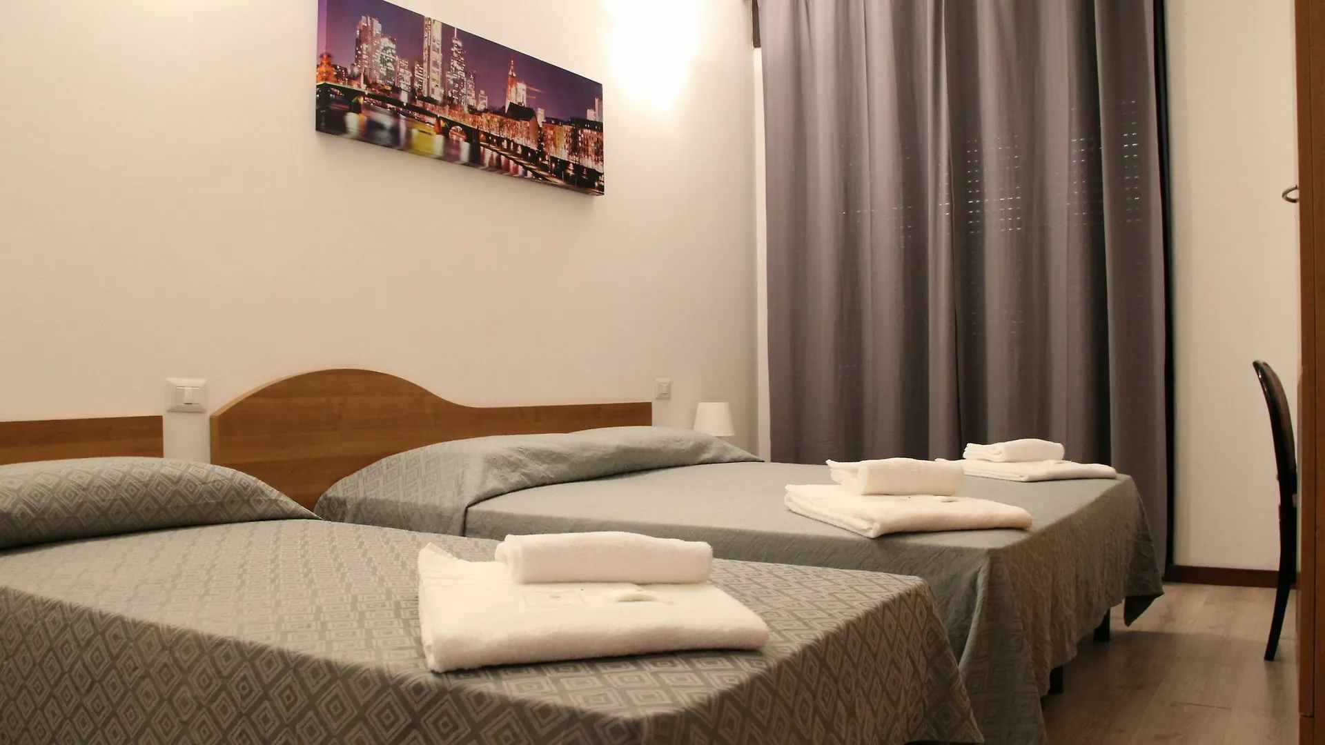 Guest House Brianza Room Milan 3*,