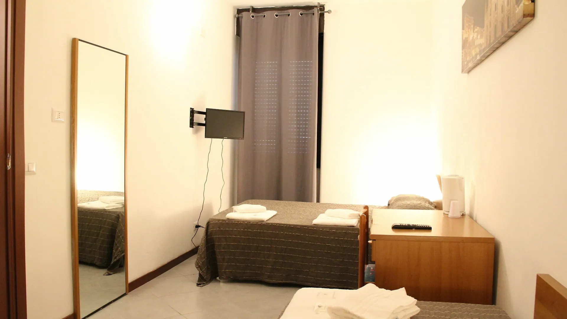 Guest House Brianza Room Milan 3*,